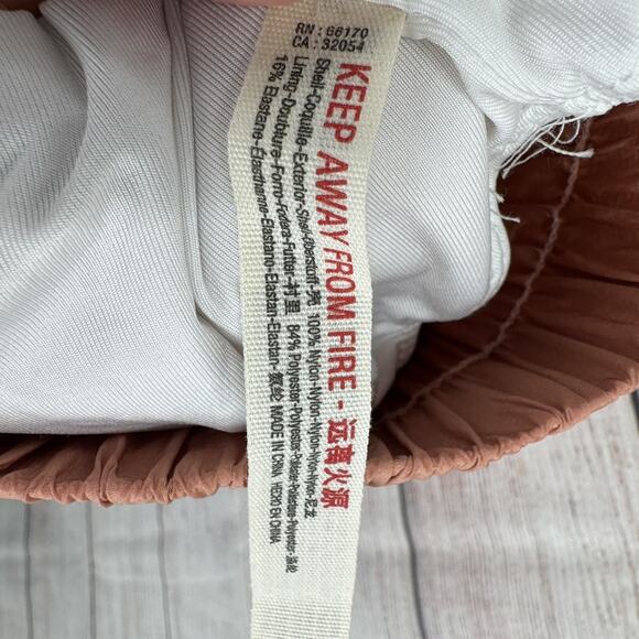 FP Movement Shorts Womens XS High Rise Smocked Waist Active Running Athletic Gym - Picture 6 of 9